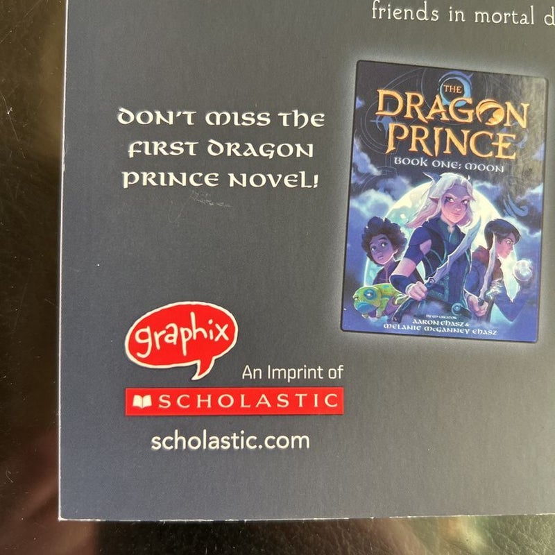 Through the Moon: A Graphic Novel (the Dragon Prince Graphic Novel #1)