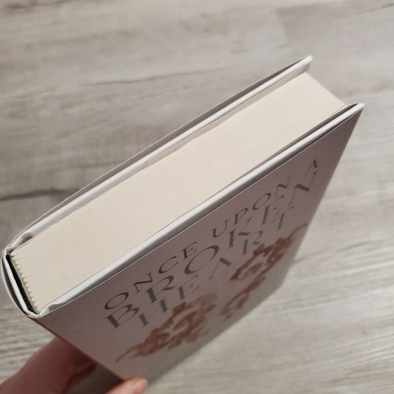 Owlcrate once upon a broken heart 