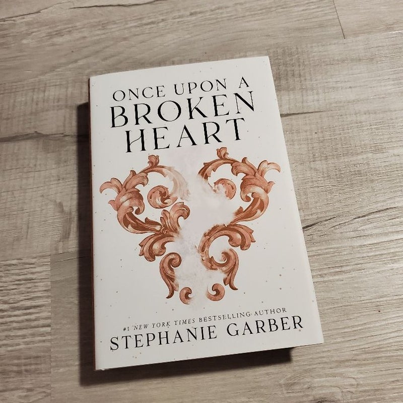 Owlcrate once upon a broken heart 