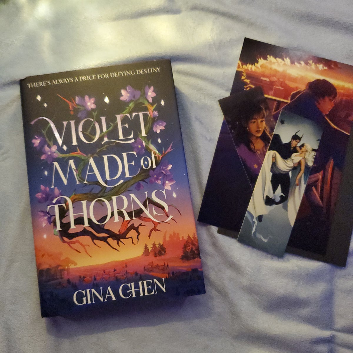 Fairyloot violet made of thorns by Gina chen , Hardcover | Pangobooks