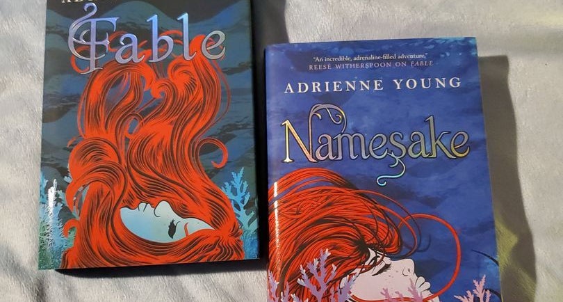 Purchases Fairyloot - Fable and Namesake with author letter!