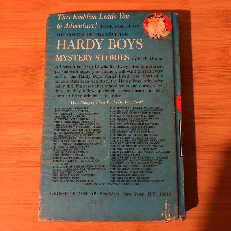 Hardy Boys 22: the Flickering Torch Mystery