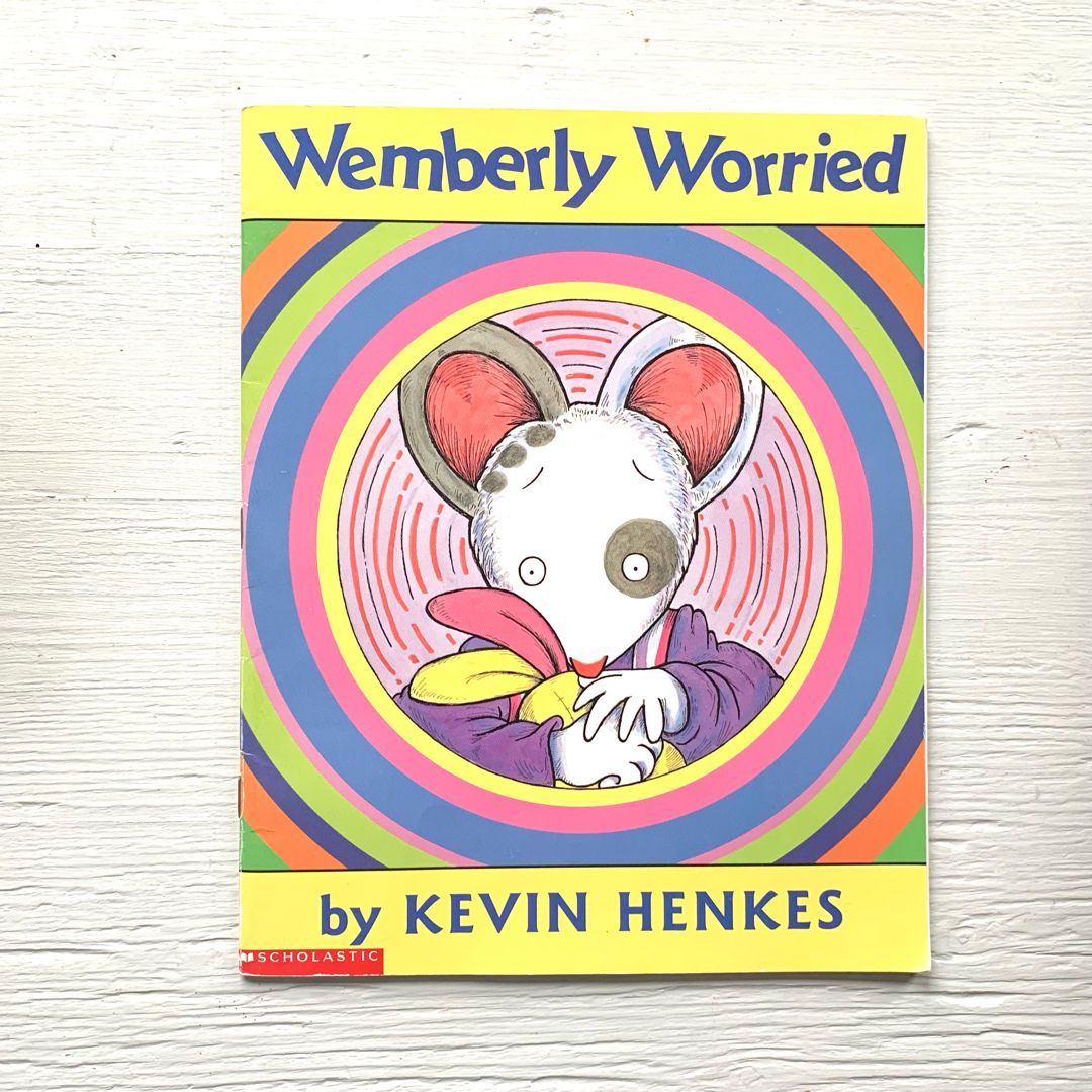 Wemberly　Paperback　Kevin　Worried　Henkes,　by　Pangobooks