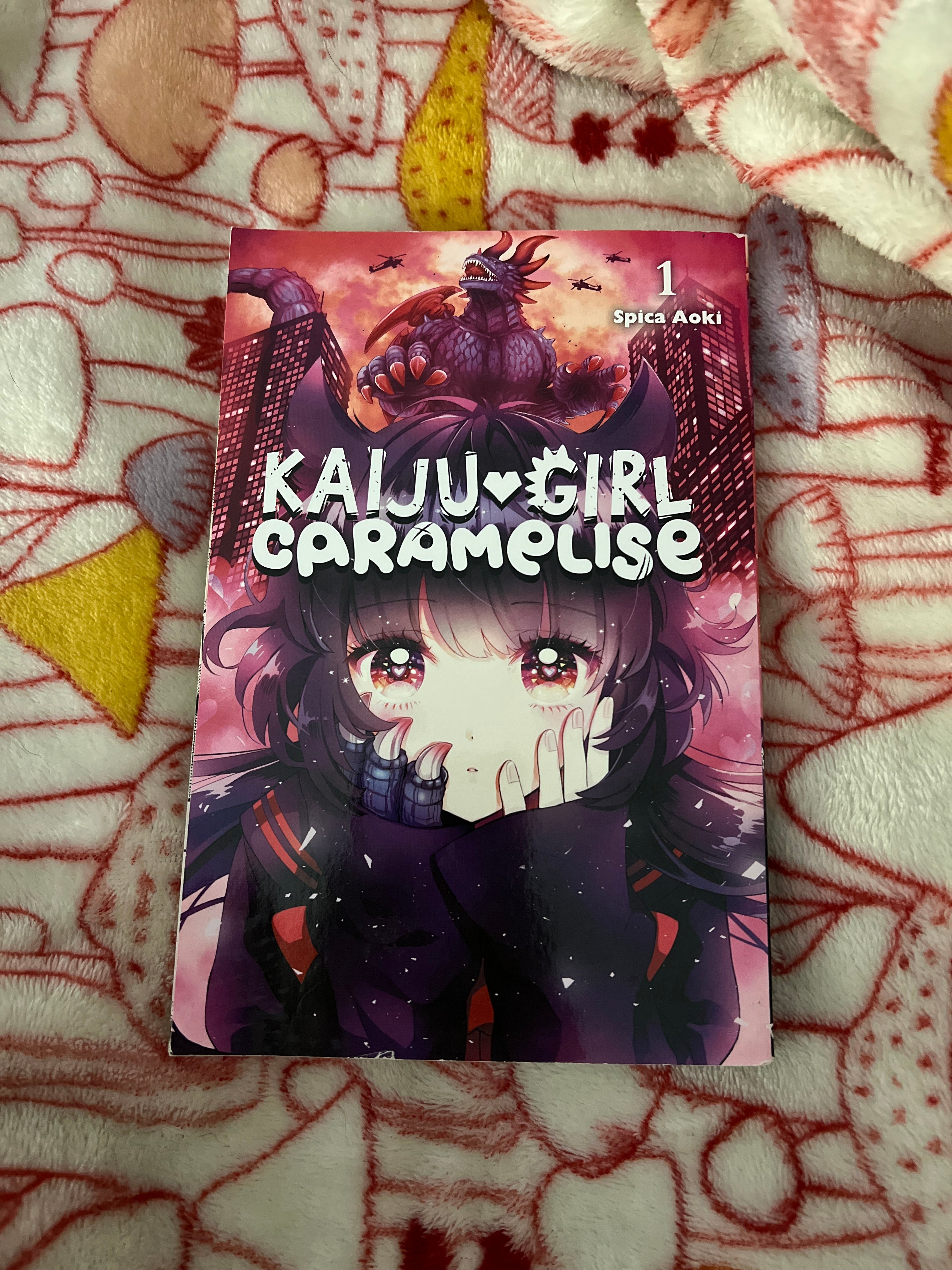 Kaiju Girl Caramelise, Vol. 1