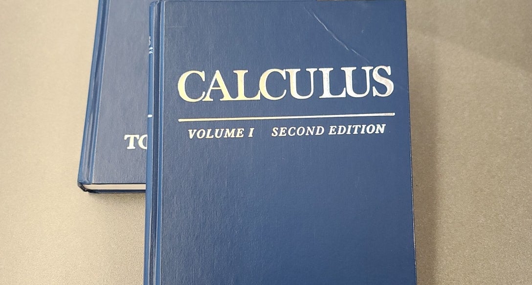 洋書 Calculus Volume 1 Apostol Calculus, Volume 1: Apostol, Tom M.: 9780471000051: Amazon
