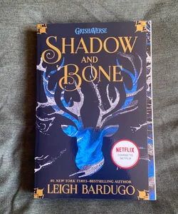 Shadow and Bone (Grisha Trilogy) [Assorted Cover image]