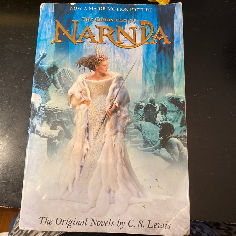 *Deal; complete series*  (767 pgs)       The Chronicles of Narnia Collection