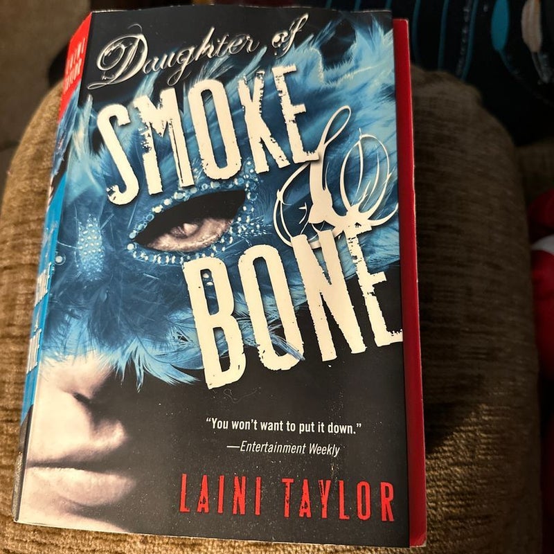 Daughter of Smoke & Bone