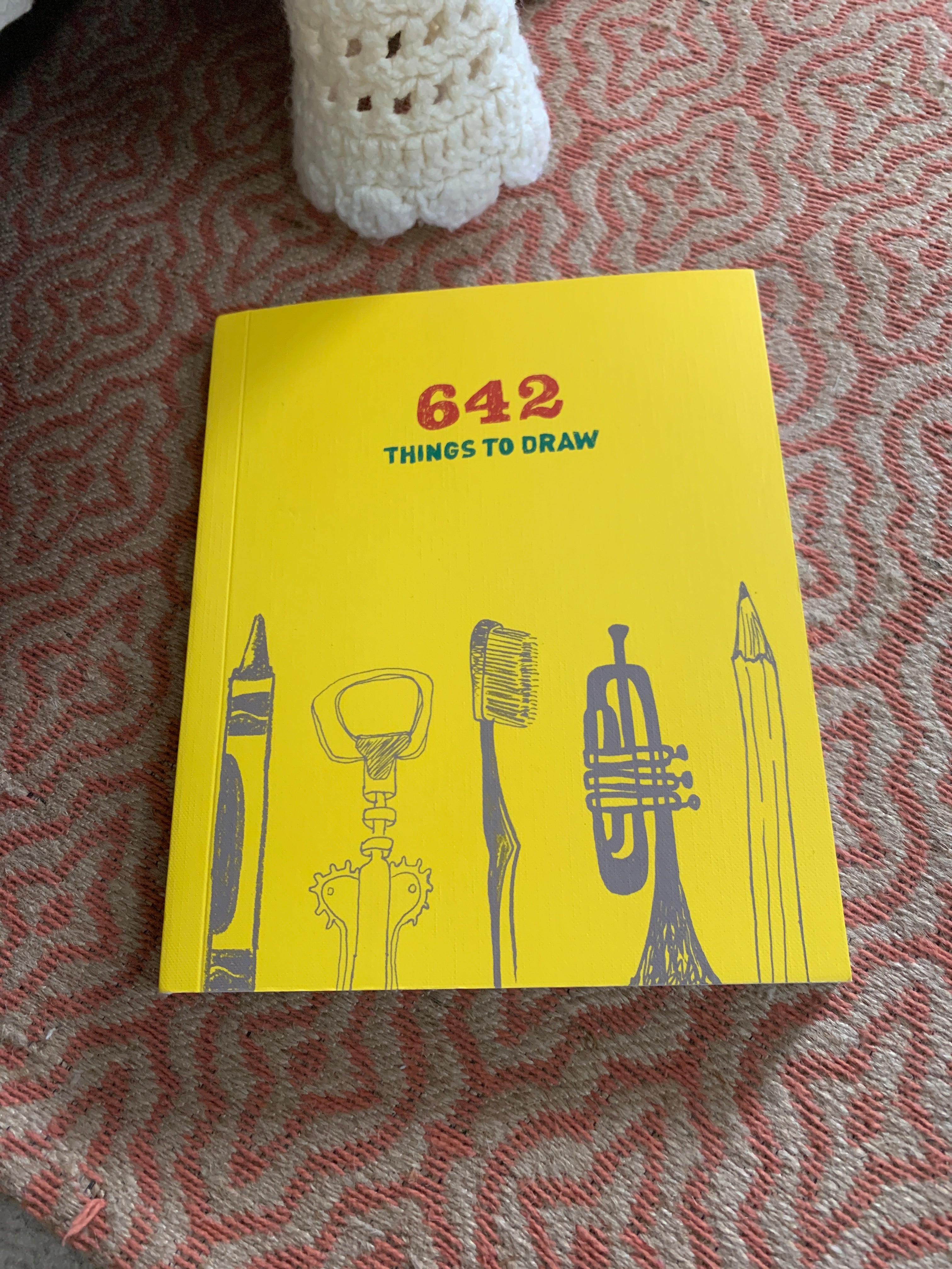 642 Things to Draw: Inspirational Sketchbook to Entertain and Provoke the Imagination (Drawing Books, Art Journals, Doodle Books, Gifts for Artist)
