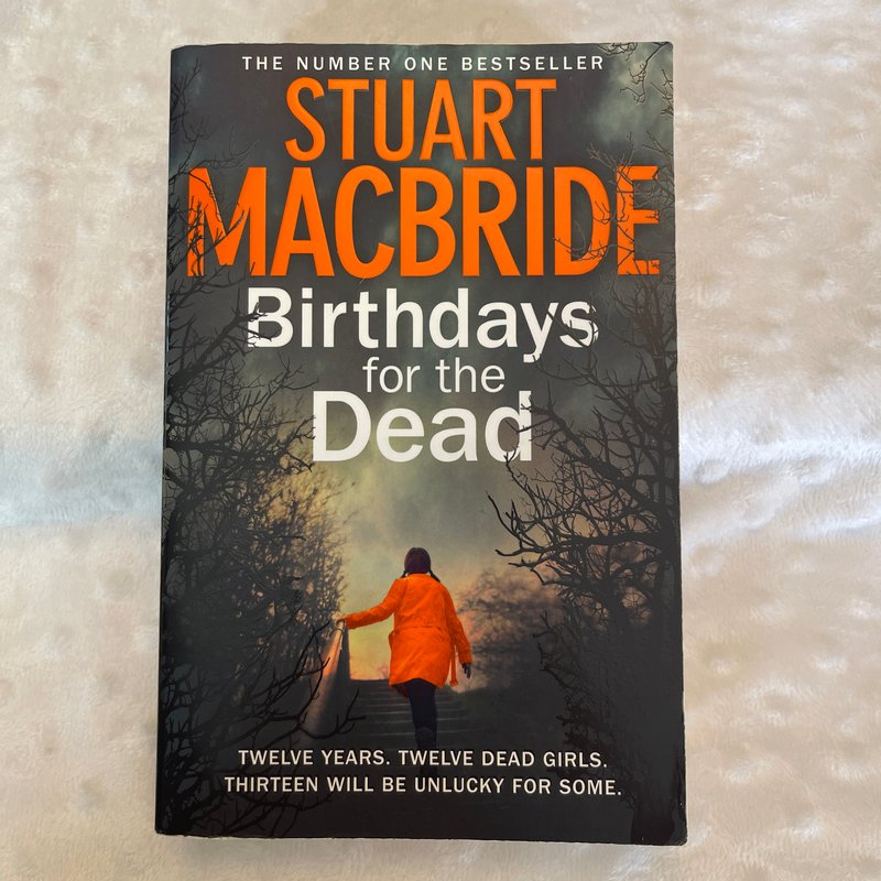 "22 Dead Little Bodies And Other Stories" By Stuart MacBride - Paperback, Used (Good Condition)