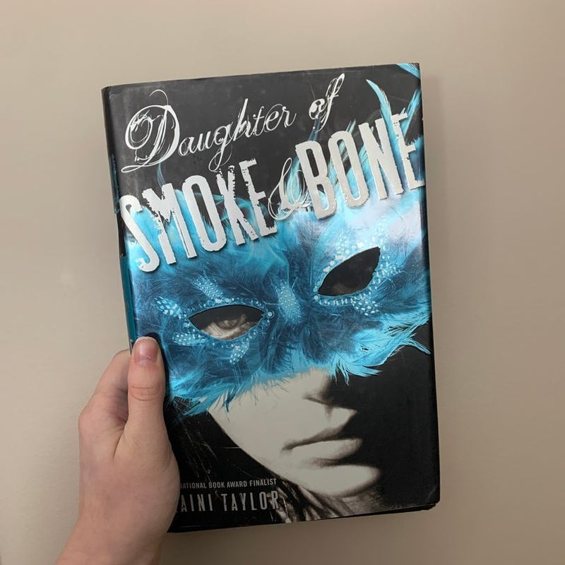 Daughter of Smoke and Bone