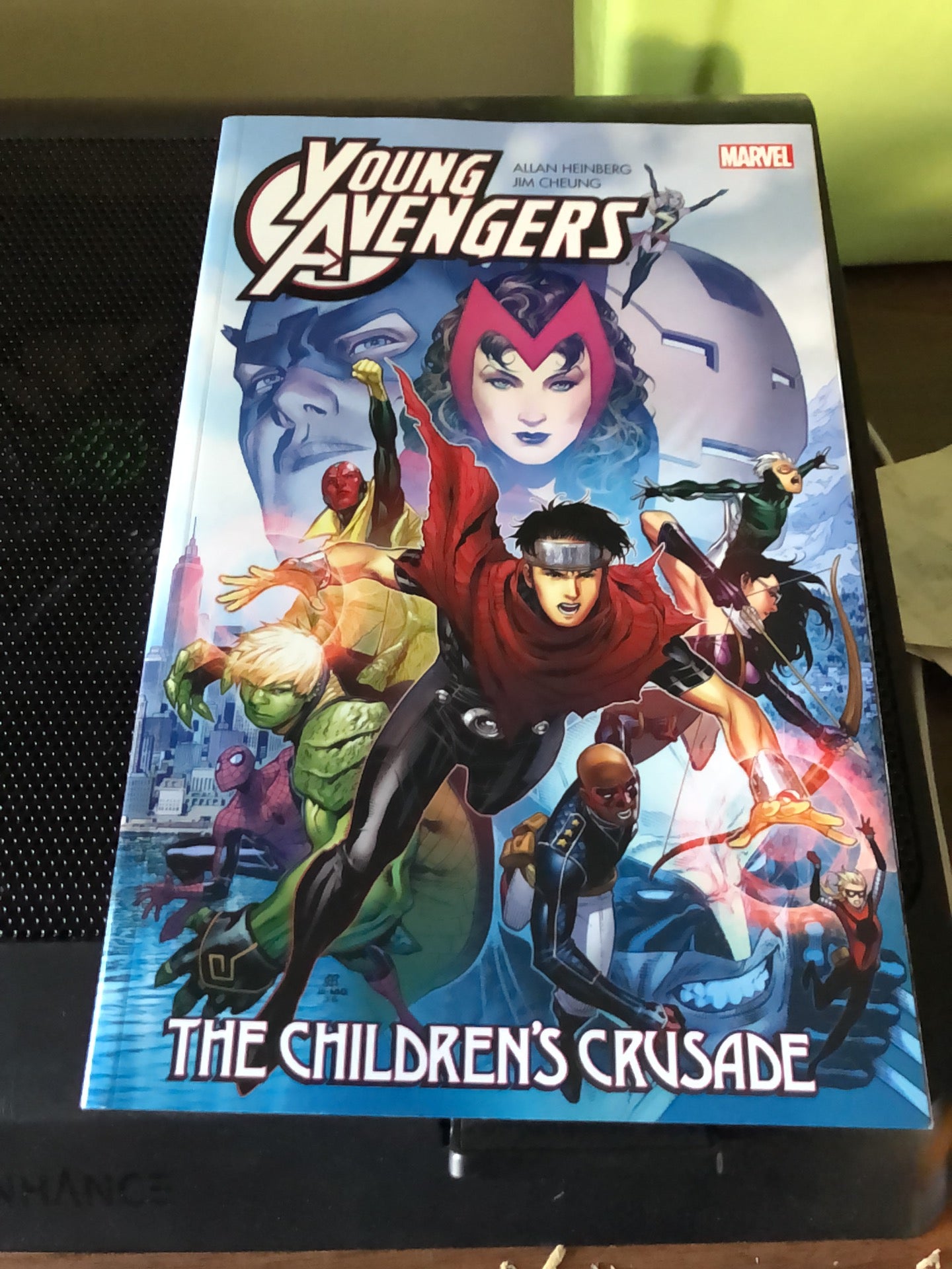 Young Avengers by Allan Heinberg and Jim Cheung: the Children's Crusade