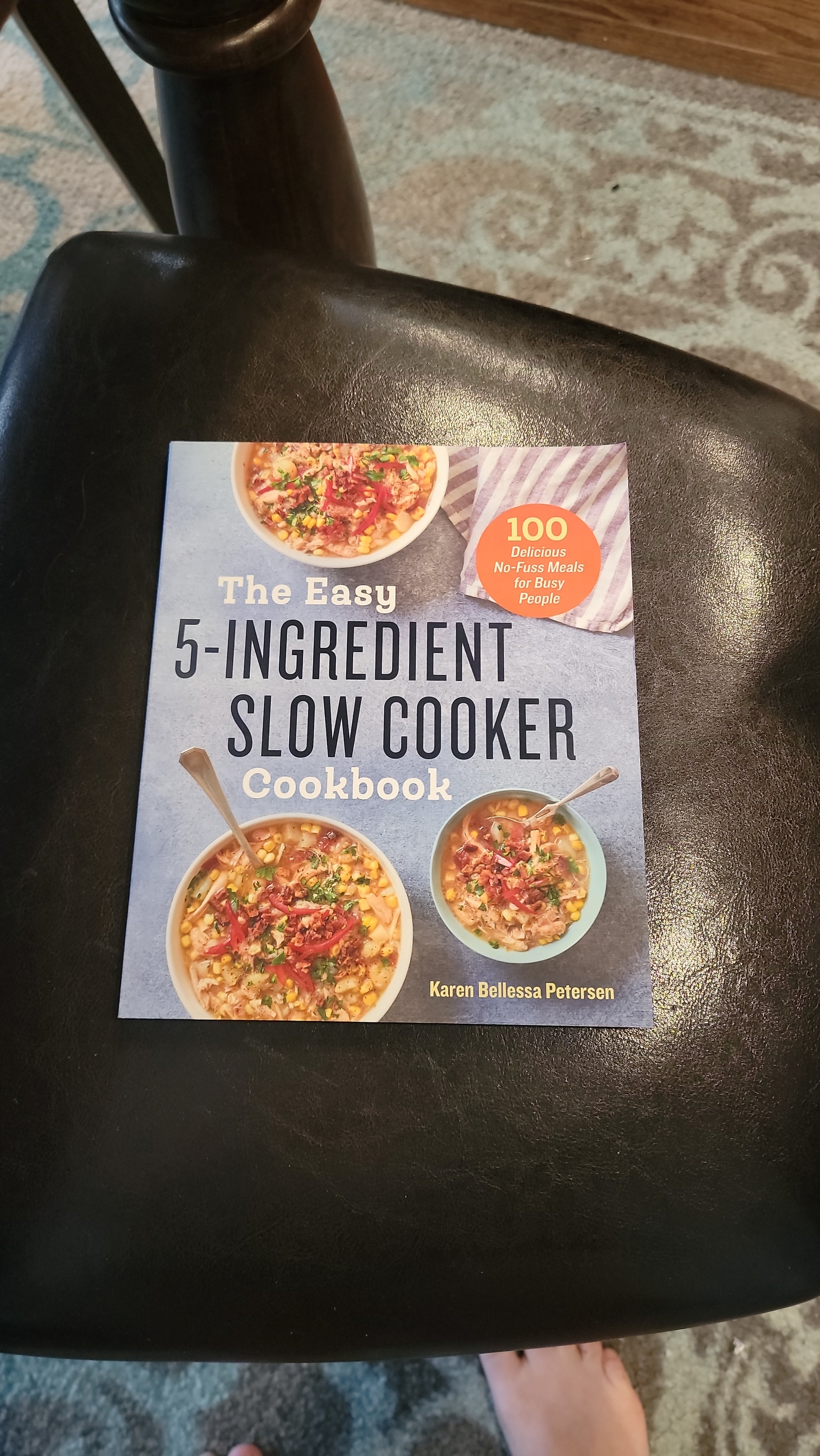 The Easy 5-Ingredient Slow Cooker Cookbook