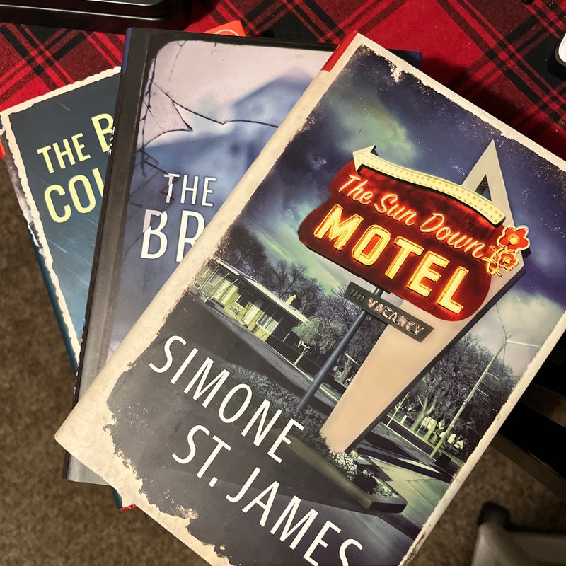 The sundown motel/ the broken girls/ the book of cold cases Set of 3 