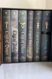THE MORTAL INSTRUMENTS SIGNED