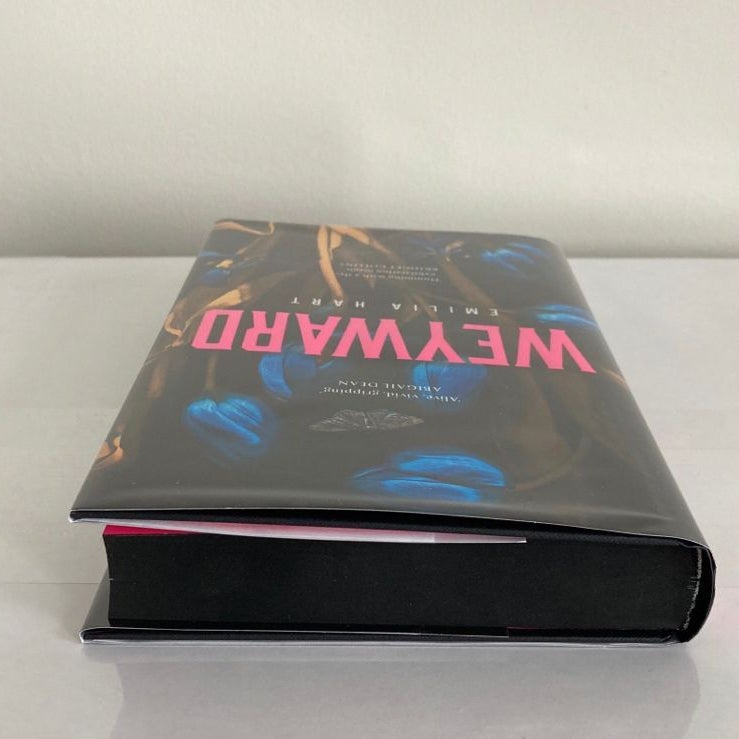 Weyward ~ Waterstones SOLD OUT Edition w/ Stenciled Edges BRAND NEW