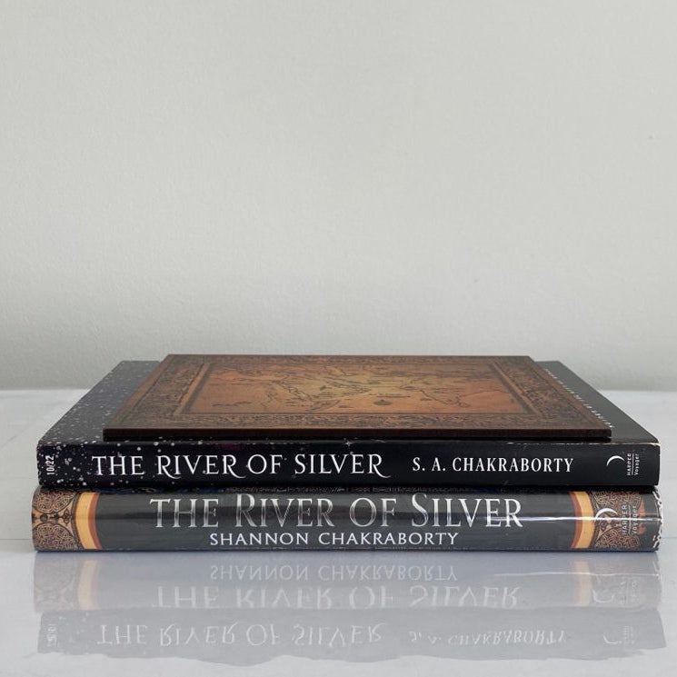 Fairyloot The River of Silver + ARC & City of Brass Wooden Map