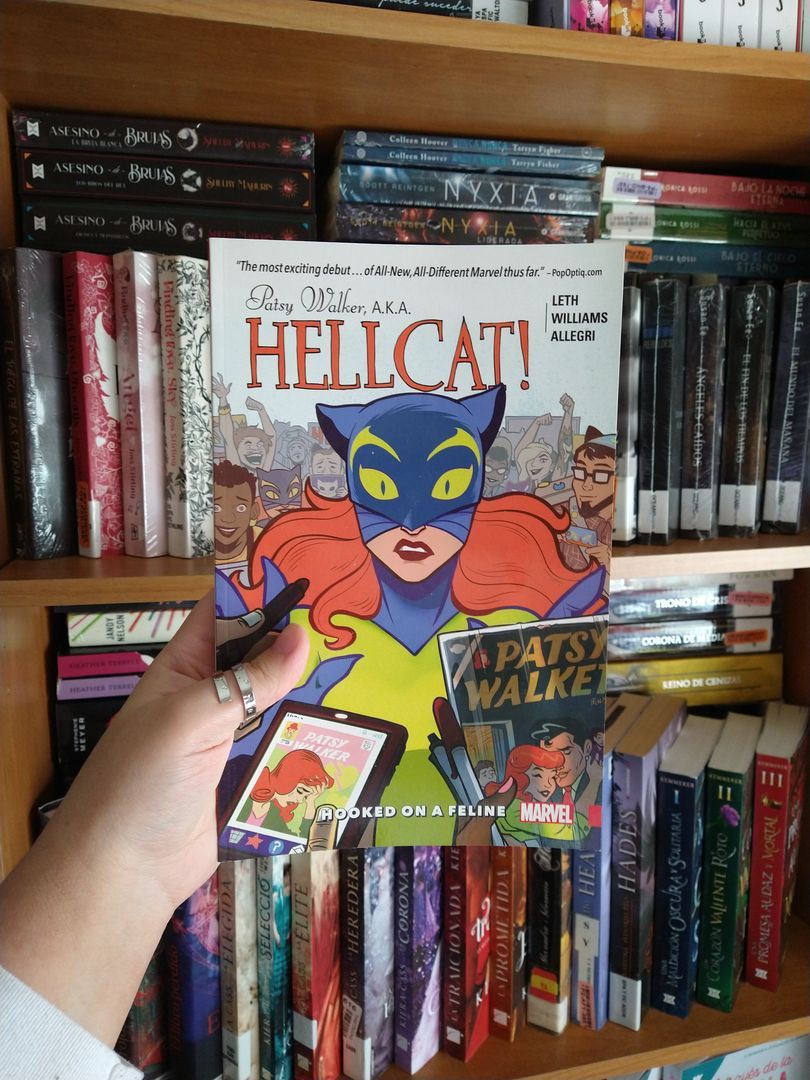 Patsy Walker, A. K. A. Hellcat! Vol. 1
