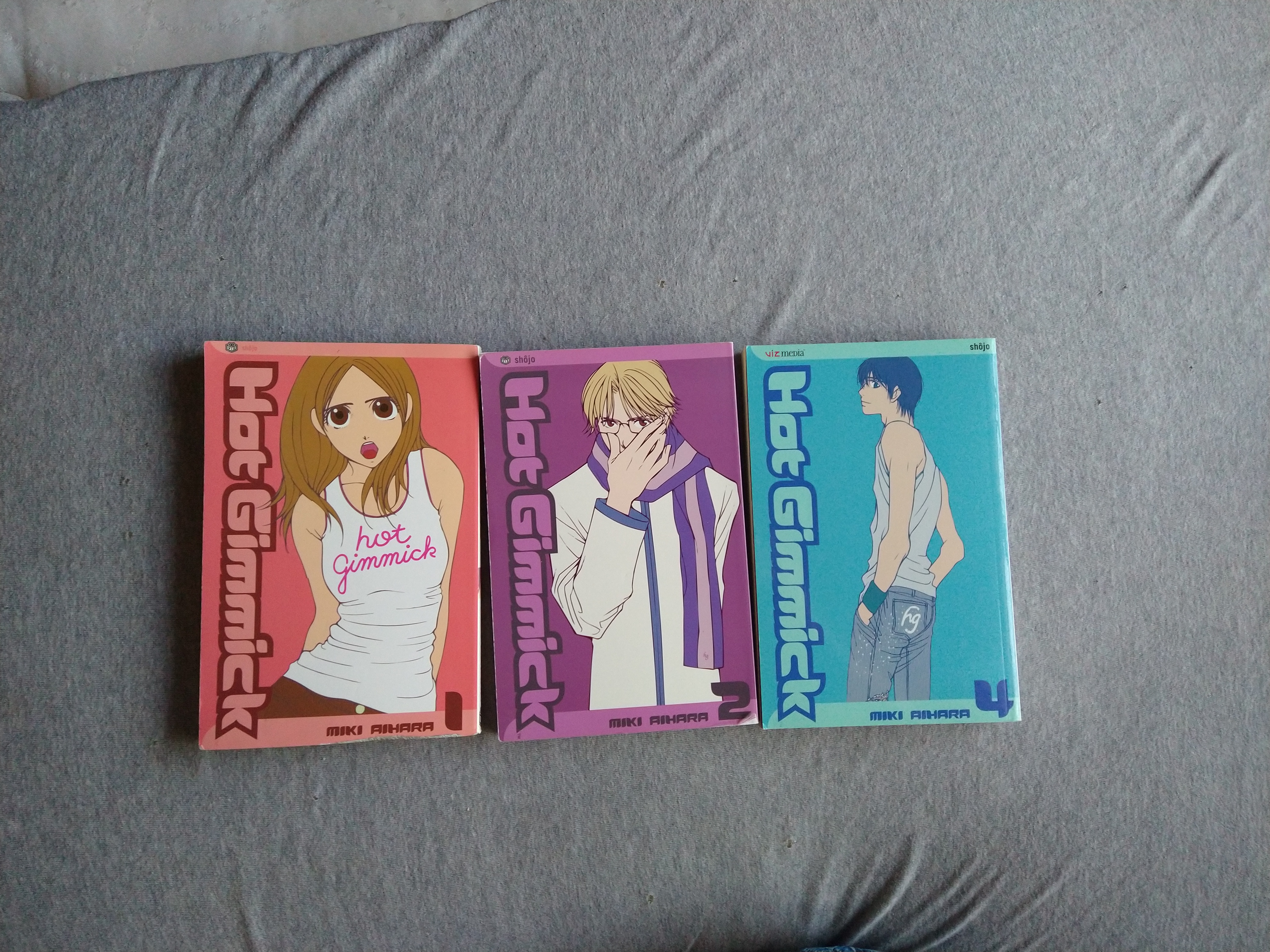 Hot Gimmick, Vol. 1 , 2 , 4