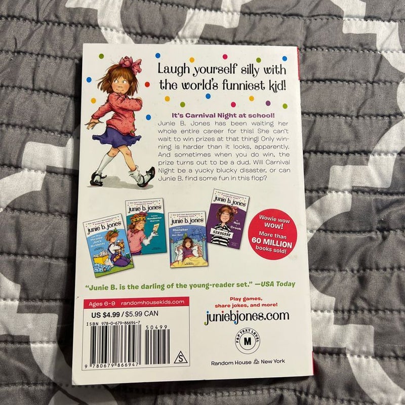 Junie B. Jones #5: Junie B. Jones and the Yucky Blucky Fruitcake