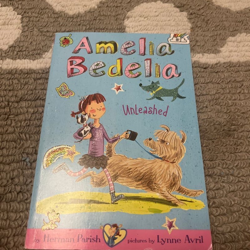 Amelia Bedelia Chapter Book #2: Amelia Bedelia Unleashed