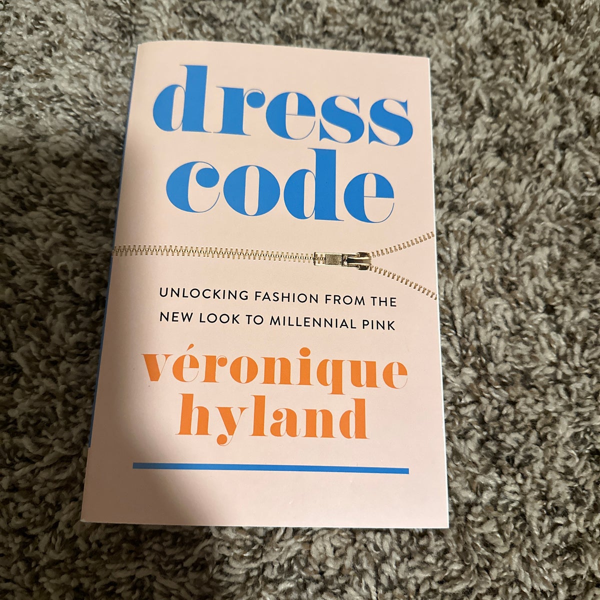 Dress Code by Véronique Hyland, Paperback