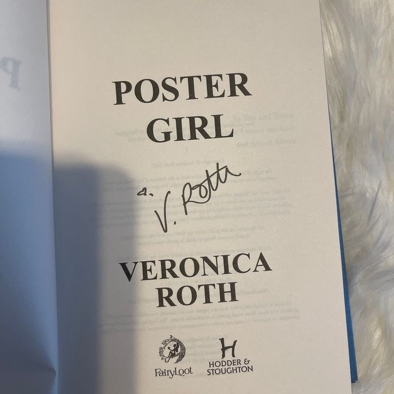 *SIGNED* fairyloot special edition Poster girl 