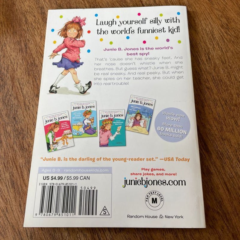 Junie B. Jones #4: Junie B. Jones and Some Sneaky Peeky Spying