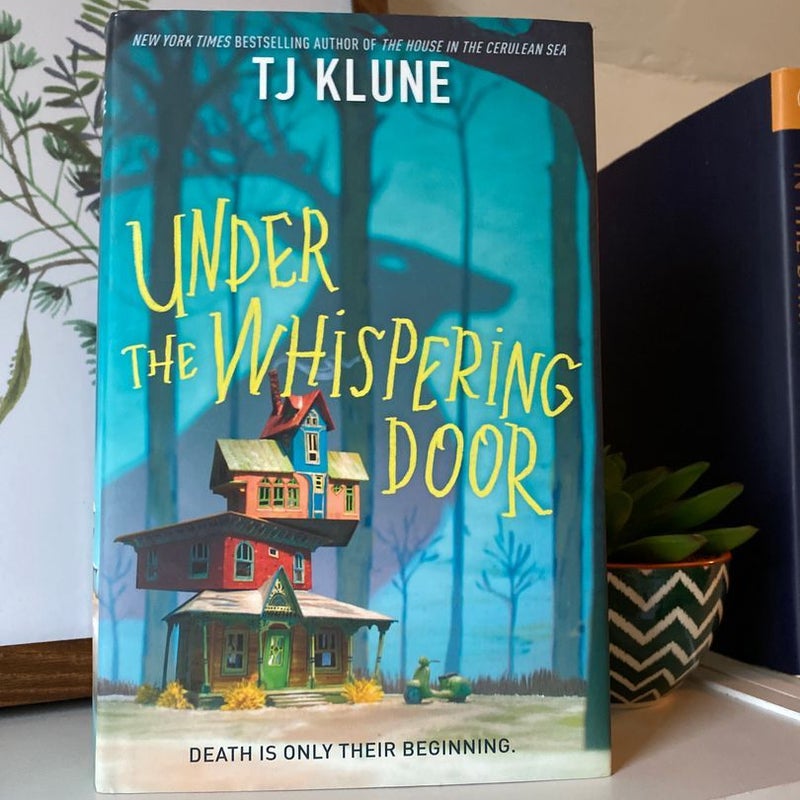 Under the Whispering Door by T. J. Klune, Hardcover | Pangobooks