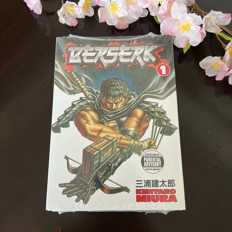 Berserk Volume 1 by Kentaro Miura (Illustrator), Paperback