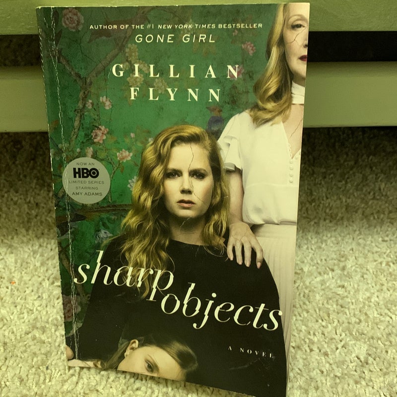 Sharp Objects (Movie Tie-In)