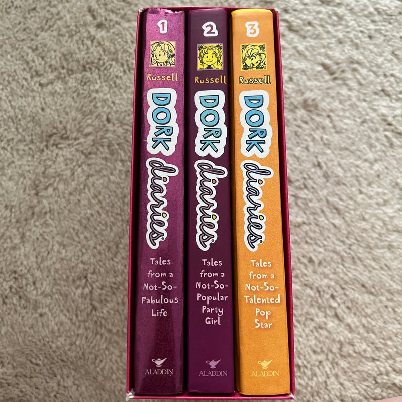 Dork Diaries Box Set (Book 1-3)