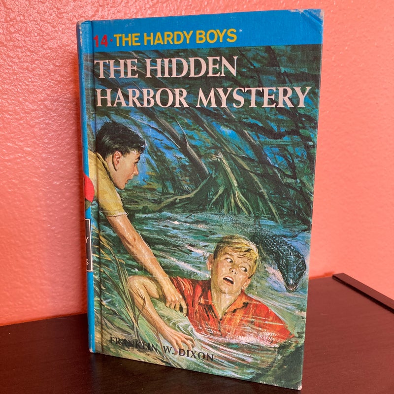 Hardy Boys 14: the Hidden Harbor Mystery