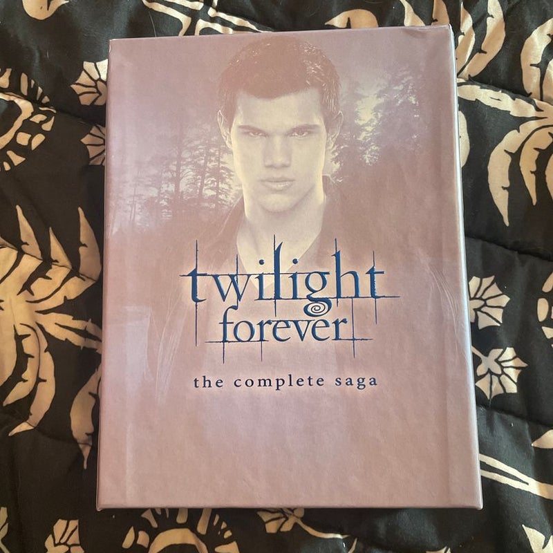 Twilight Forever: The Complete Saga Boxed Set [Blu-Ray] by Kristen