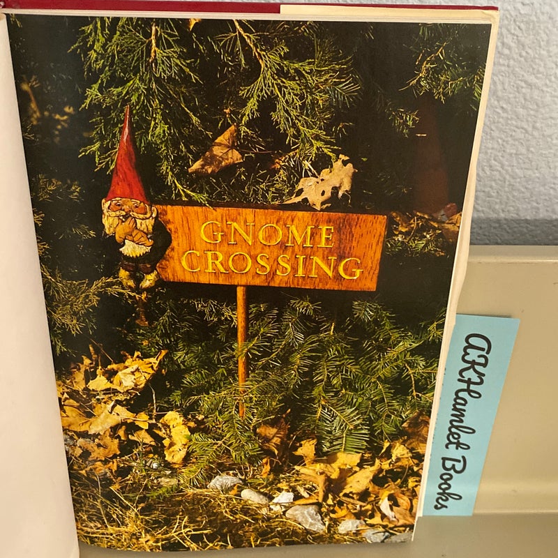 The Gnomes Book of Christmas Crafts