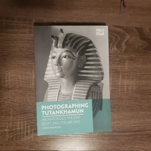 Photographing Tutankhamun