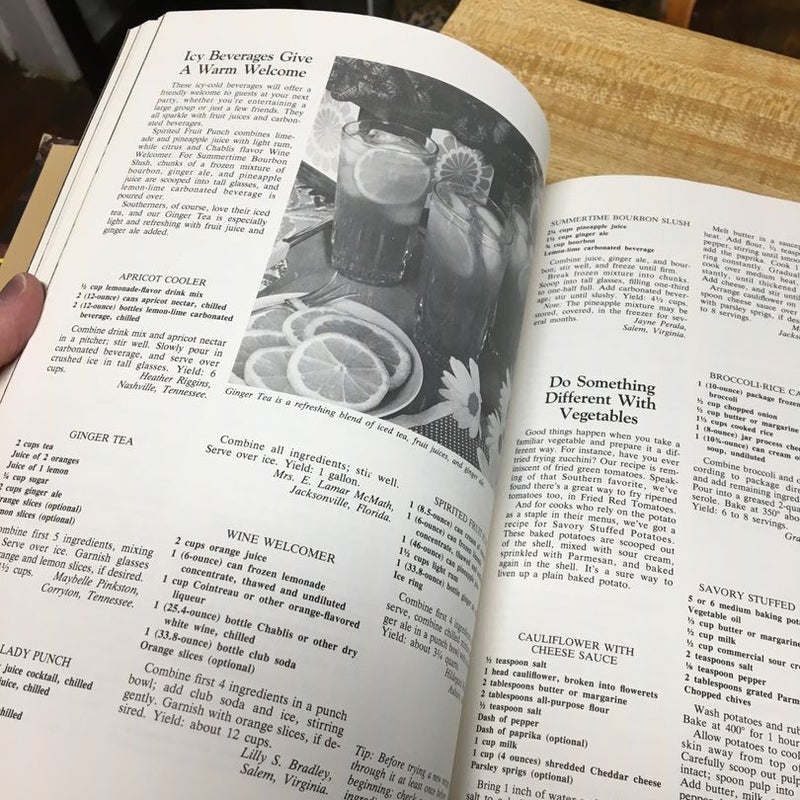 Southern Living Annual Recipes, 1981