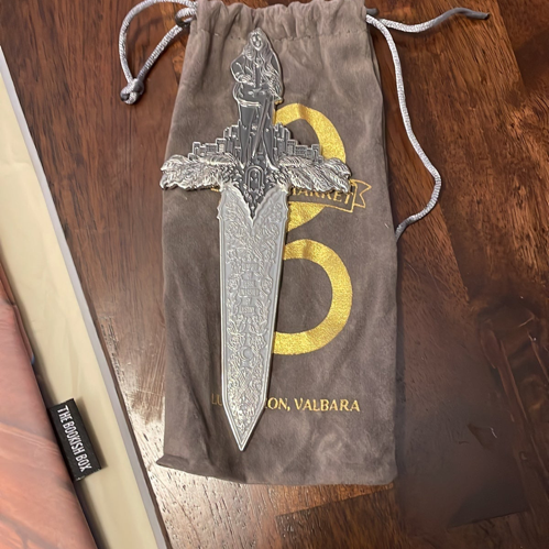  Manon and Dorian book sleeve and Danika Sword Maas Wanderlust