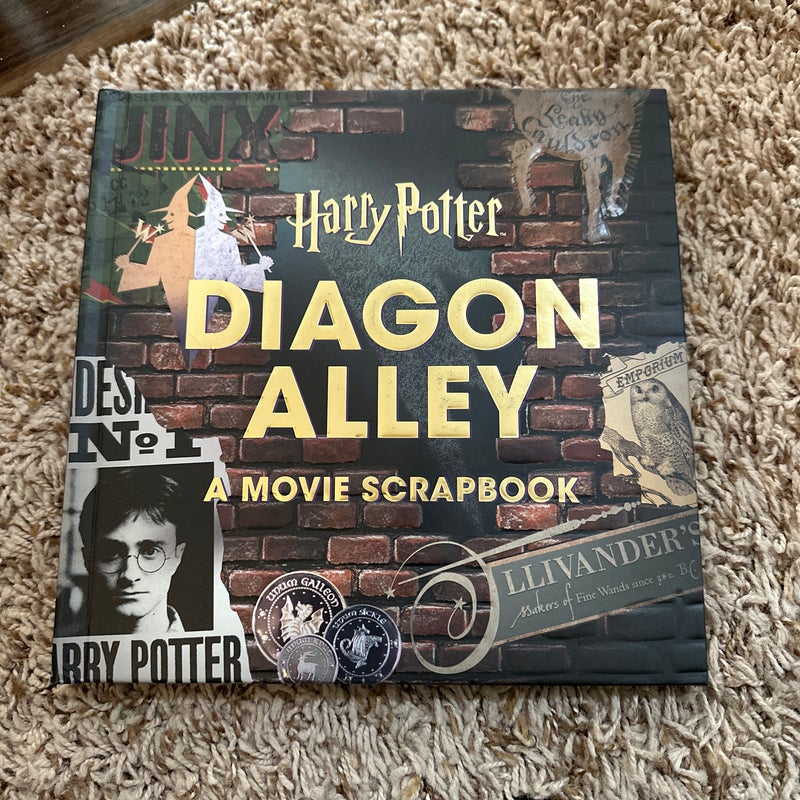 Harry Potter: Diagon Alley: a Movie Scrapbook