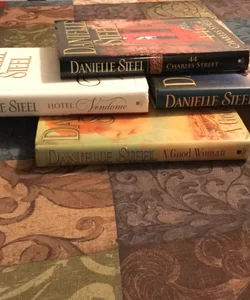 Hotel Vendome, 44 Charles Street, Southern Lights & A Good Woman (Danielle Steel Book Bundle Number 3)