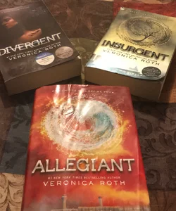 Divergent, Insurgent & Allegiant (Veronica Roth Book Bundle)