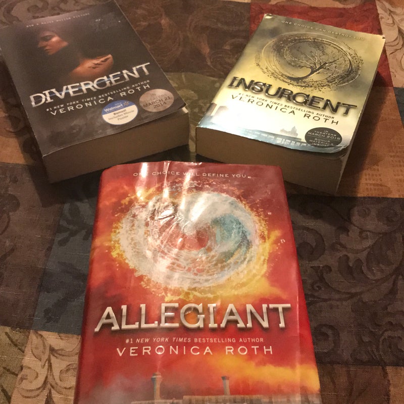 Divergent, Insurgent & Allegiant (Veronica Roth Book Bundle)