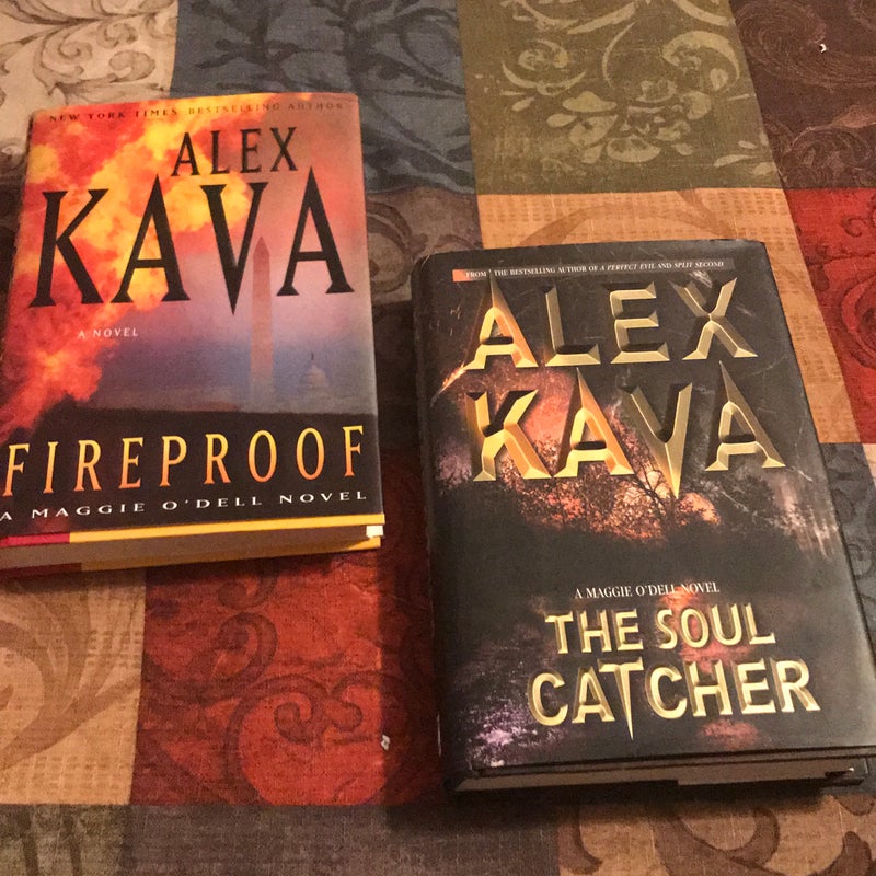 Fireproof & The Soul Catcher (Alex Kava Book Bundle)