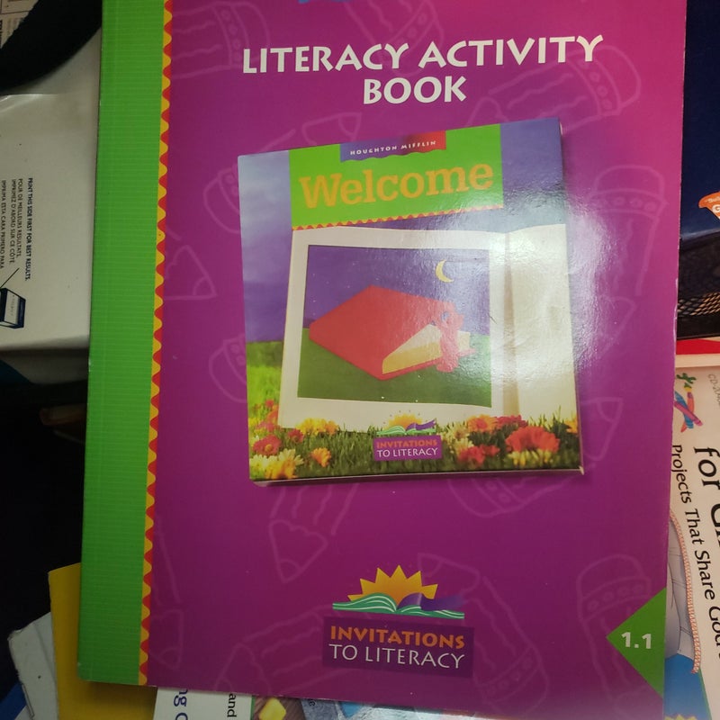 HM Welcome Literacy Activity Book: Level 1. 1