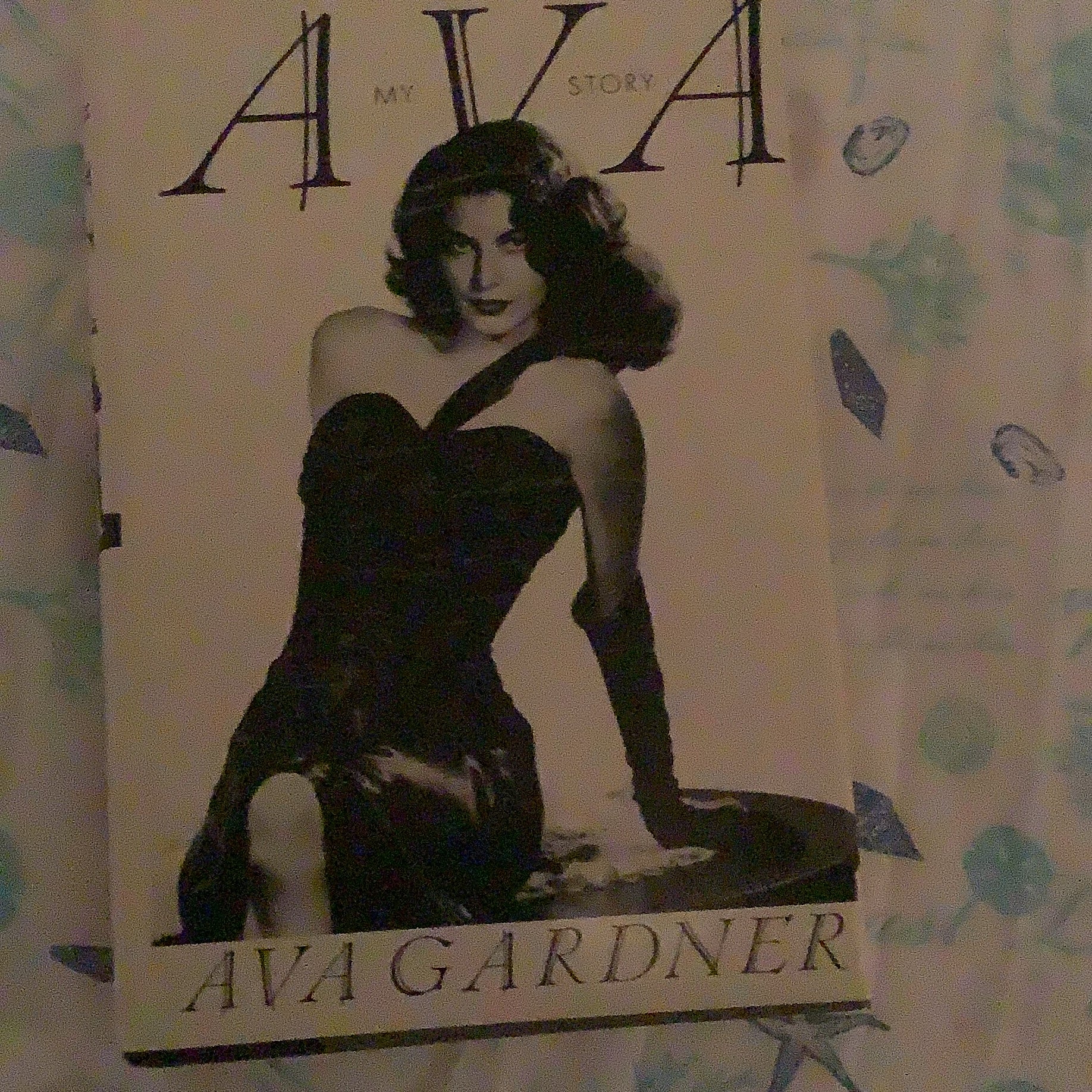 Ava