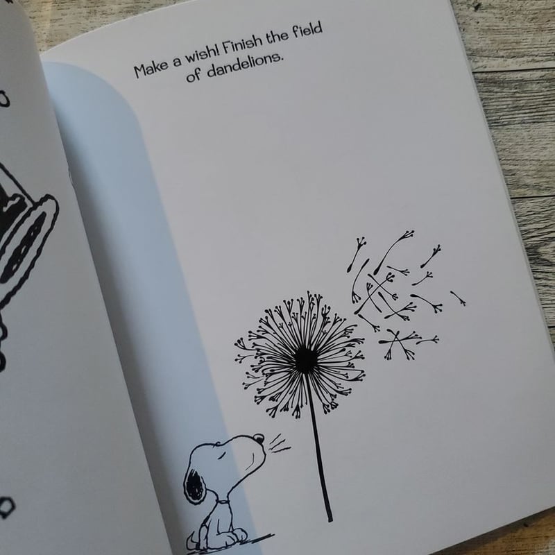 Peanuts: Snoopy Loves to Doodle by Charles M. Schulz