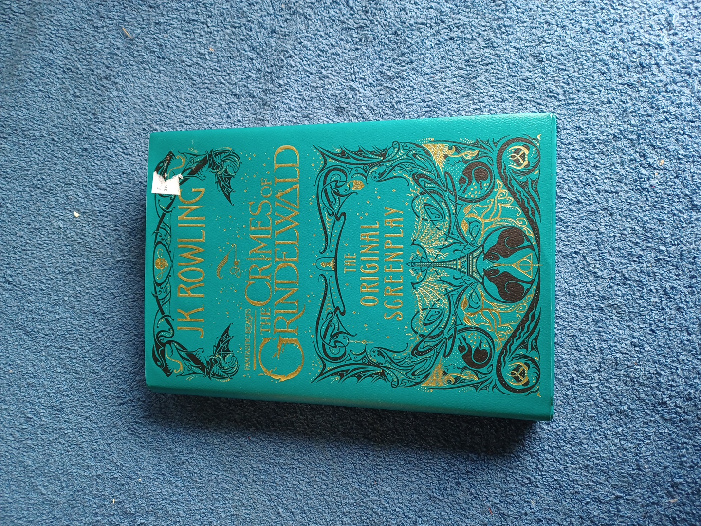 Fantastic Beasts: the Crimes of Grindelwald: the Original Screenplay