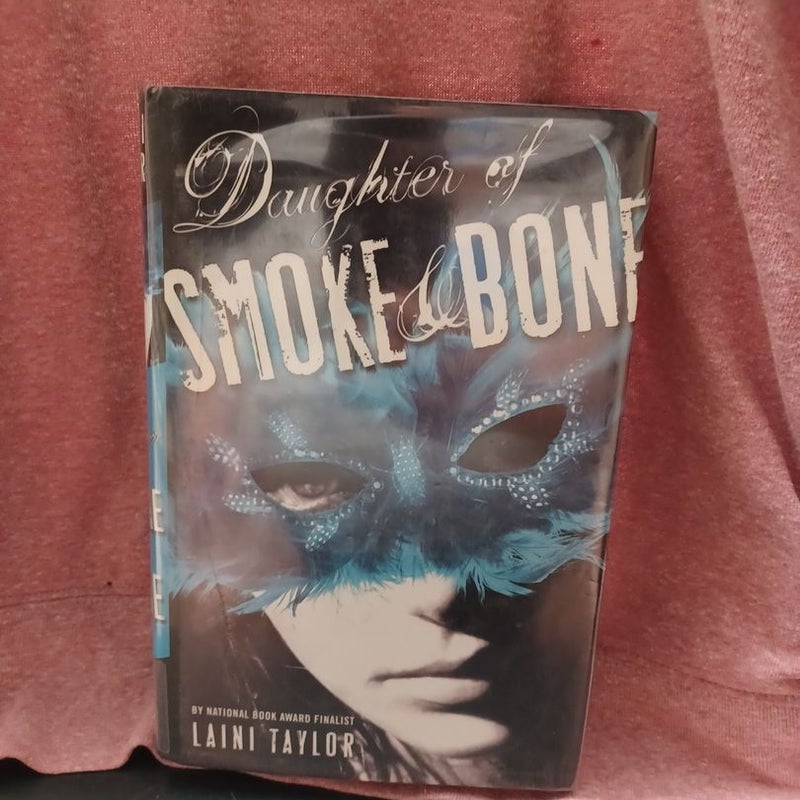 Daughter of Smoke and Bone