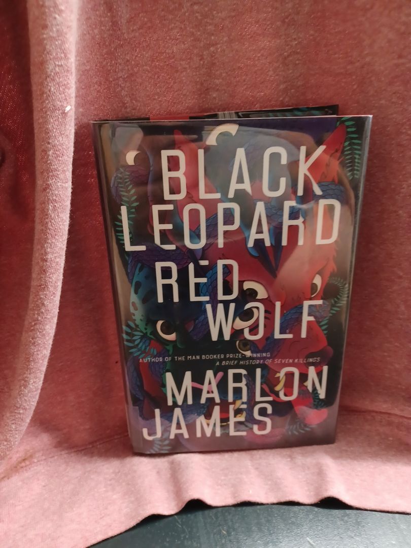 by　Hardcover　Pangobooks　Marlon　Black　Wolf　Red　Leopard,　James,
