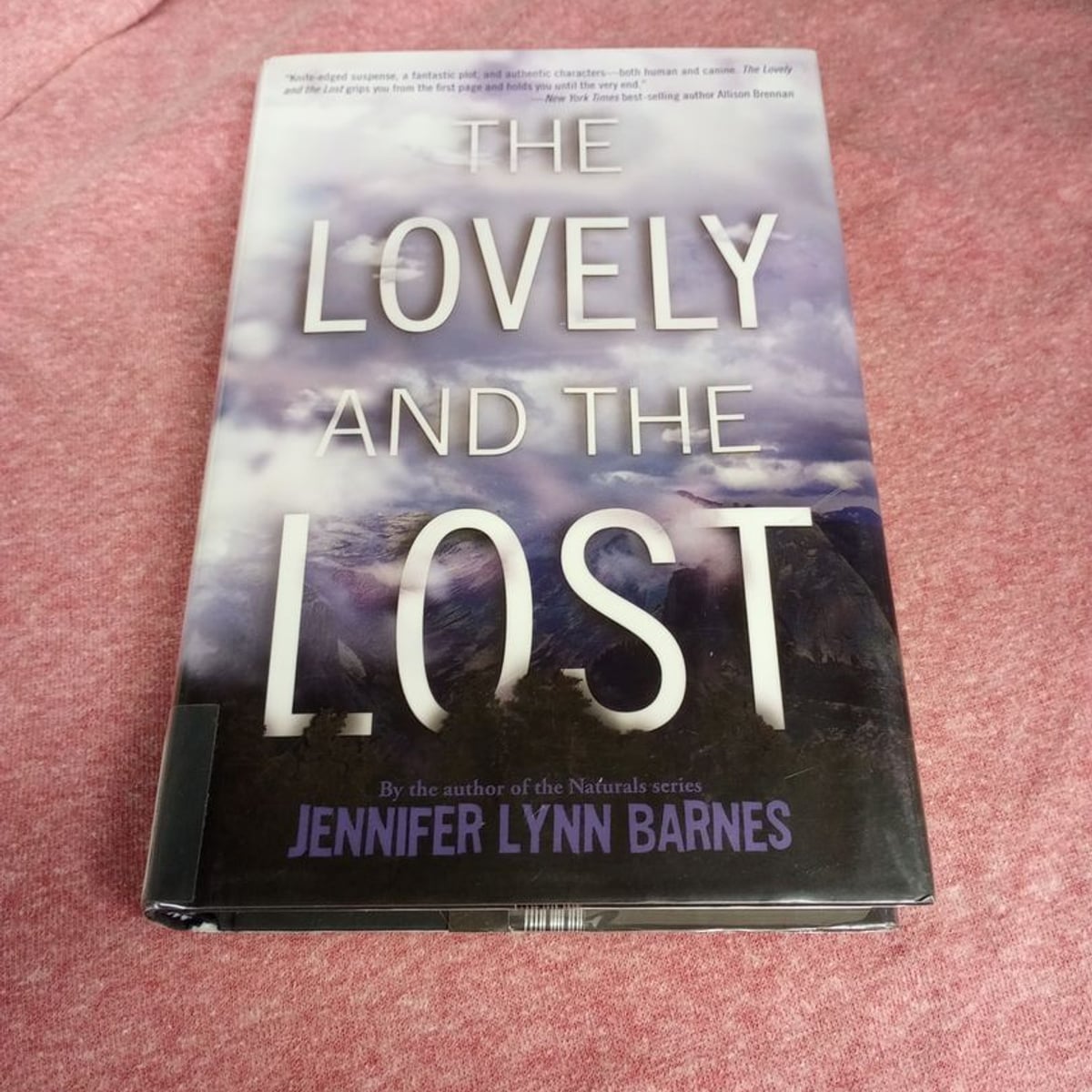The Lovely and the Lost by Jennifer Lynn Barnes, Hardcover | Pangobooks